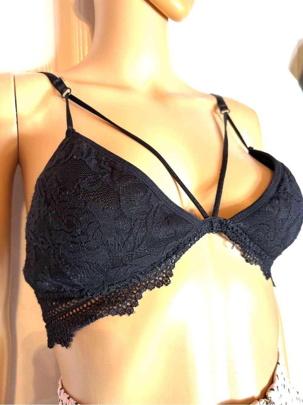 Black Lacey Bralett 36C